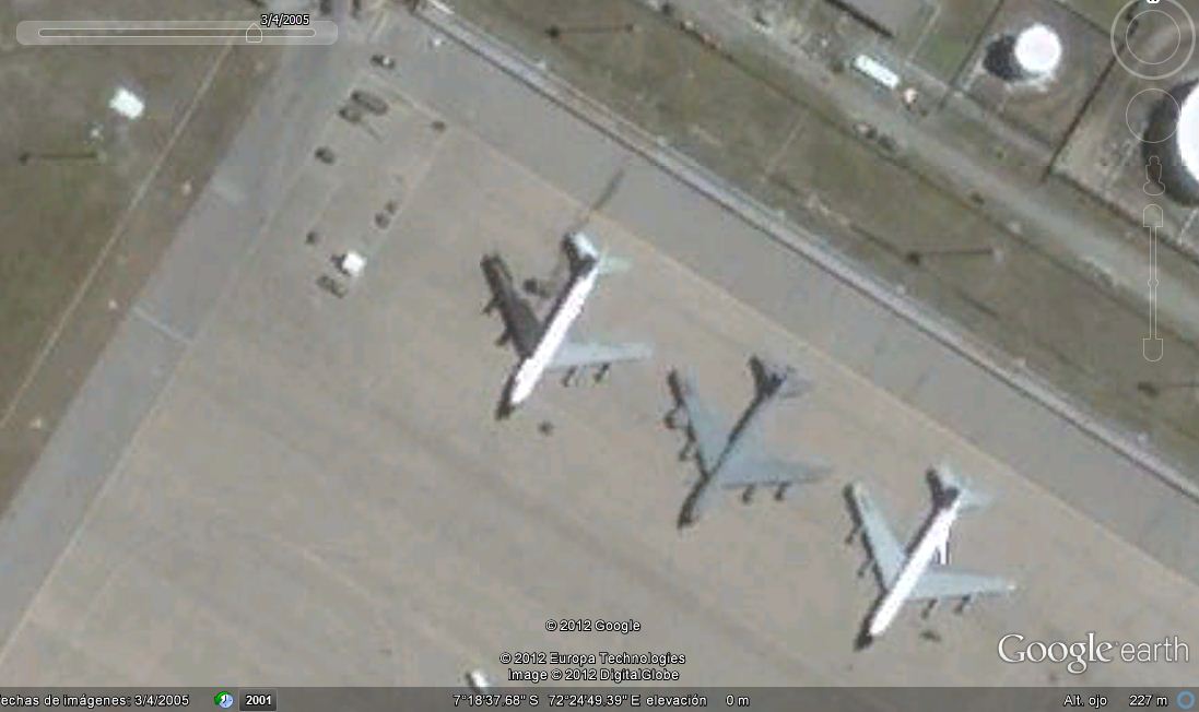 747(?) tricolor - F16 armados con misiles - Homestead AFB 🗺️ Foro Belico y Militar