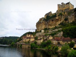 pueblos mas bellos de francia- aquitania