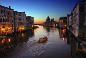 Canales de venecia - italia