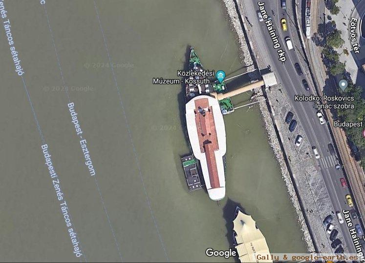 Kossuth Paddle Steamer, Hungría 1 - Borcea barco de paletas, Rumanía 🗺️ Foro General de Google Earth