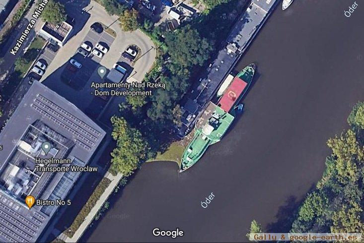 Lubecki, barco de paletas, Polonia 1 - Krasnoyarsk y Blagoveshchensk - Barcos de paletas de Rusia 🗺️ Foro General de Google Earth