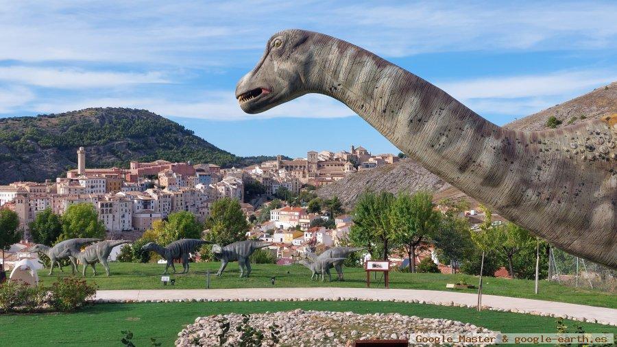 Jardines del Museo Paleontológico de Castilla-La Mancha