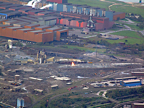 Fuego en Duisburgo.