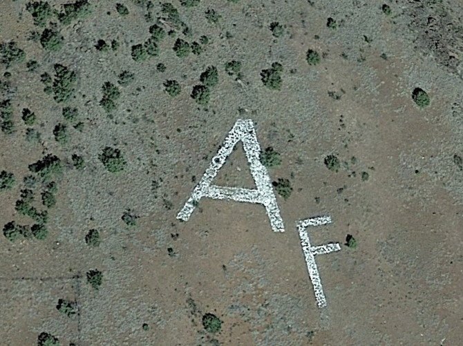 AF -Ash Fork - Arizona 1 - A HOLE or ASS HOLE 🗺️ Foro General de Google Earth