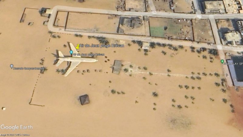 Air de Jeux plage Erévan, Cotonou, Benin 1 - Airbus 380 de Emirates en Paris Charles de Gaulle 🗺️ Foro General de Google Earth