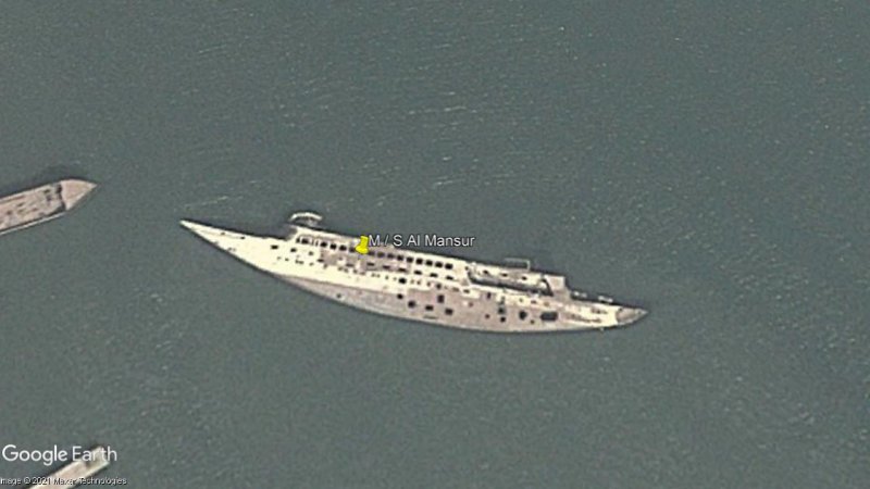 M/S  Al Mansur, el yate de Saddam Hussein 0 - SS Ridgetown - Mississauga, Ontario 🗺️ Foro General de Google Earth