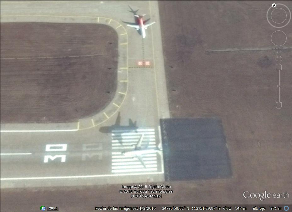 Aterrizando en el aeropuerto de Henan - China 1 - Dirigible sobre el hipodromo de Cheltenham, UK 🗺️ Foro General de Google Earth