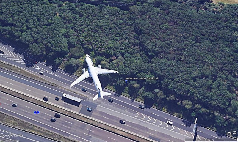 Avión volando cerca de Frankfurt 0 - En vuelo rasante en Yerevan, Armenia 🗺️ Foro General de Google Earth