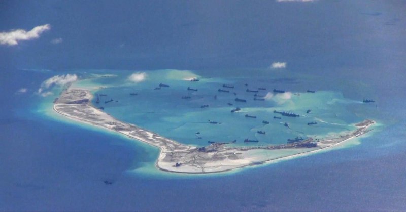 Base China en las islas Spratly