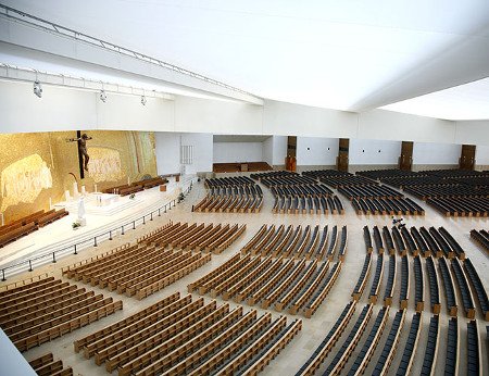 Basilica de la Santisima Trinidad, Fatima, Portugal 1