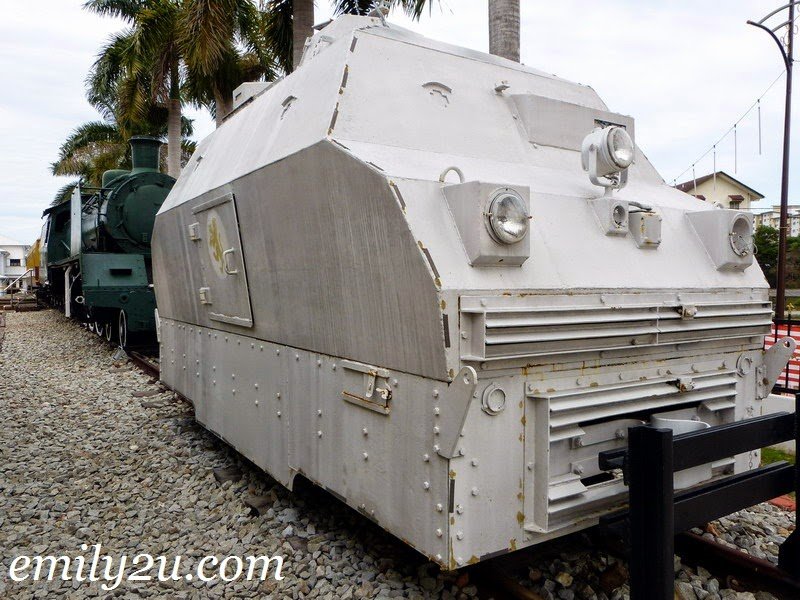 Carro blindado Wickham, Port Dickson, Malasia 2 - Vagón Blindado en Metalurhiv Station, Dnipro, Ucrania 🗺️ Foro Belico y Militar