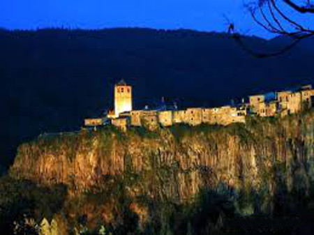 Castellfollit de la Roca, Gerona, Cataluña (Foto 4)