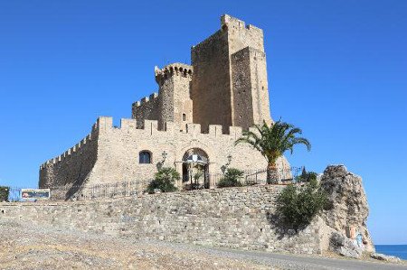 Castillo Federiciano, Calabria, Italia 1