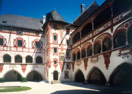 Castillo Tratzberg, Jenbach, Austria 0