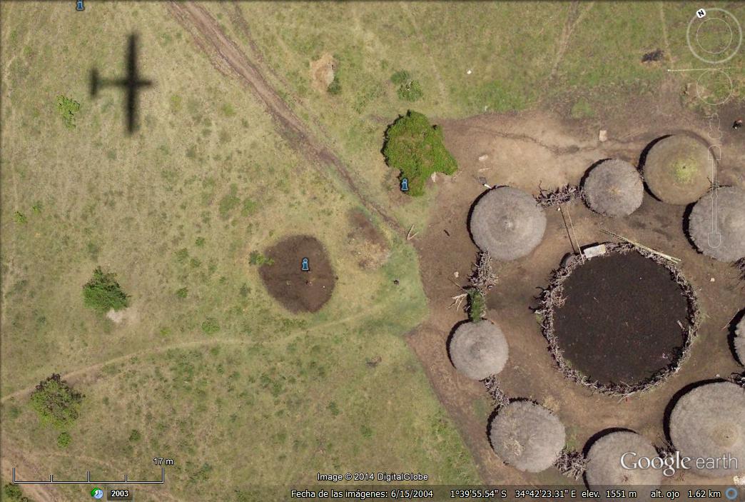 Corral en Tanzania y el avion de Google Earth 1