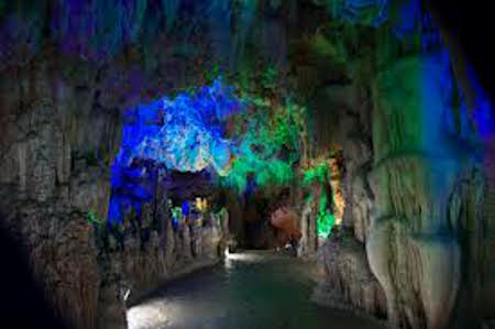 Cueva de las Flautas, Guangxi, China 0