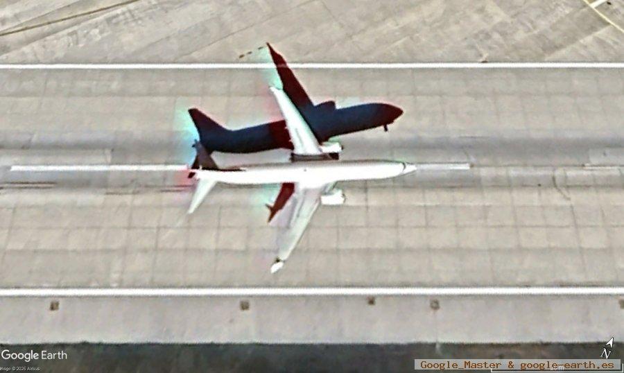 Despegando del aeropuerto Sabiha Gökçen (SAW) - Estambul - Cosas Raras cerca de la RIAT 🗺️ Foro General de Google Earth