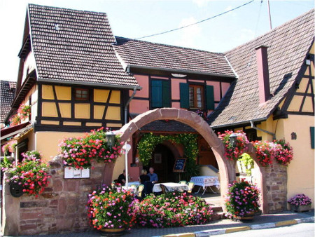 Eguisheim, Alsacia, Francia 0