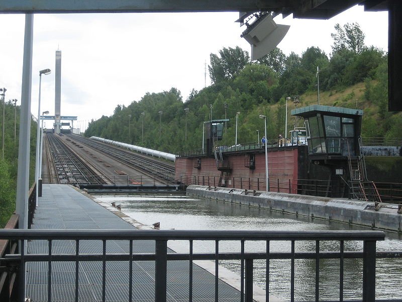 Elevador Plano inclinado Ronquières (Bélgica) 1 - Ascensor o Elevador de Barcos (Boat Lift or Ship Lift)