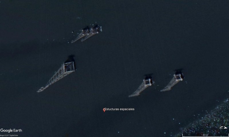 Columnas invertidas o naves espaciales cuadradas 0 - Mensaje en Marciano sobre las colinas de China 🗺️ Foro General de Google Earth