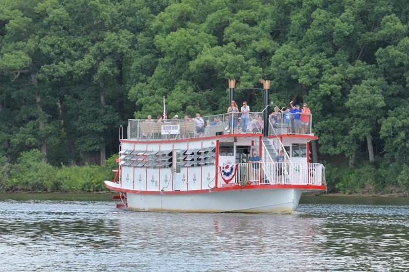 St Charles PaddleWheel Riverboats - USA 2 - Becky Thatcher y Tom Sawyer, St. Louis, USA 🗺️ Foro General de Google Earth