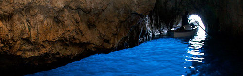 Gruta Azzurra, Isla de Capri, Napoles, Italia 1