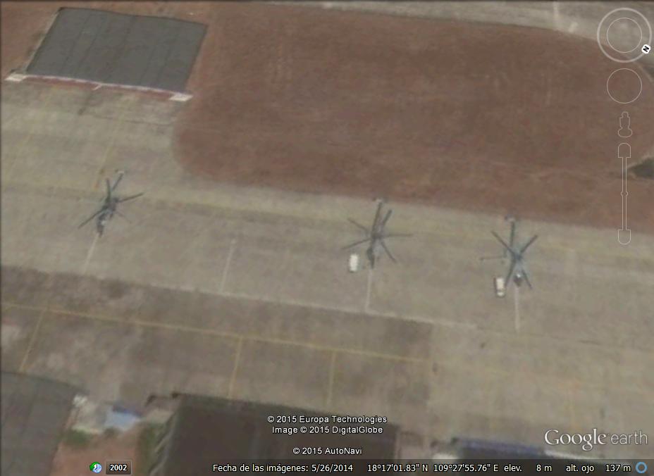 Helicopteros en SANYA Naval Air Base - Hainan - China 1