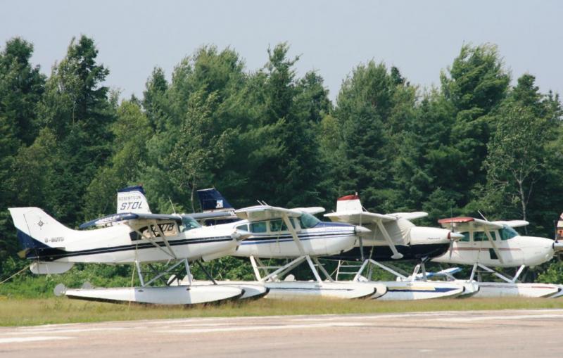 Puerto Victoria Canada, Hidroaviones. 0