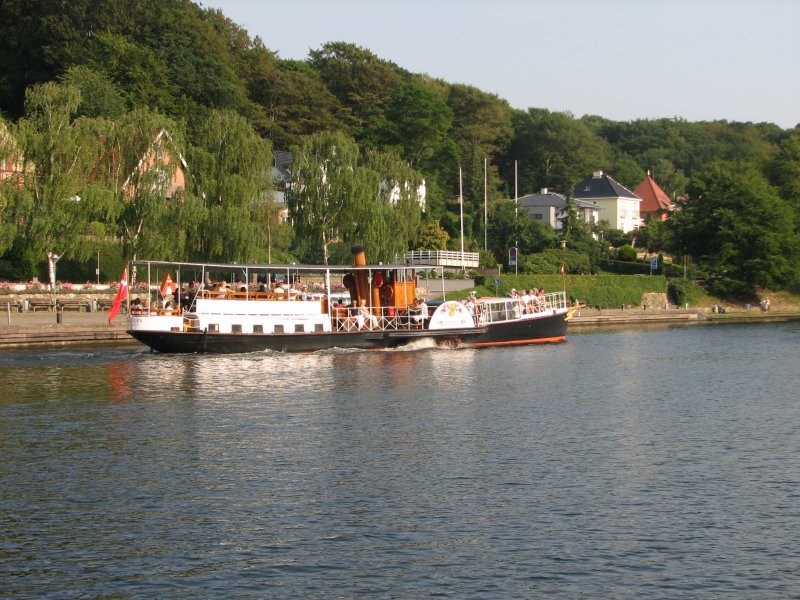 Hjejlen Paddle Steamer, Inglaterra - Dinamarca 2 - Vltava, Barco de Paletas, Rep. Checa 🗺️ Foro General de Google Earth