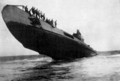 Submarino HNLMS O-19 - Ladd Reef, Mar del Sur de China 1