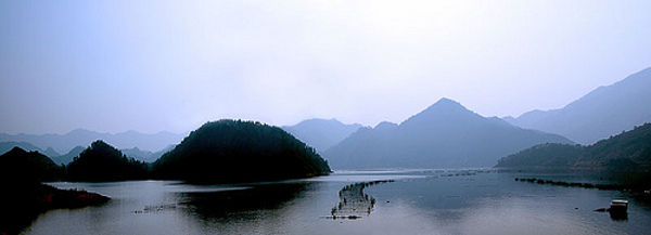 Lago de las Mil Islas, Chun´an, Zhejiang, China 1