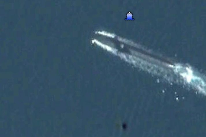 Submarino saliendo de Kure, Japon 1
