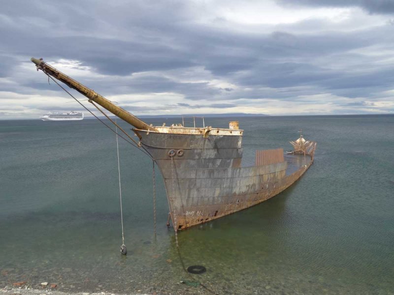 Lord Lonsdale, Puntas Arenas, Argentina 1 - TSS DOVER transbordador de turbinas 🗺️ Foro General de Google Earth