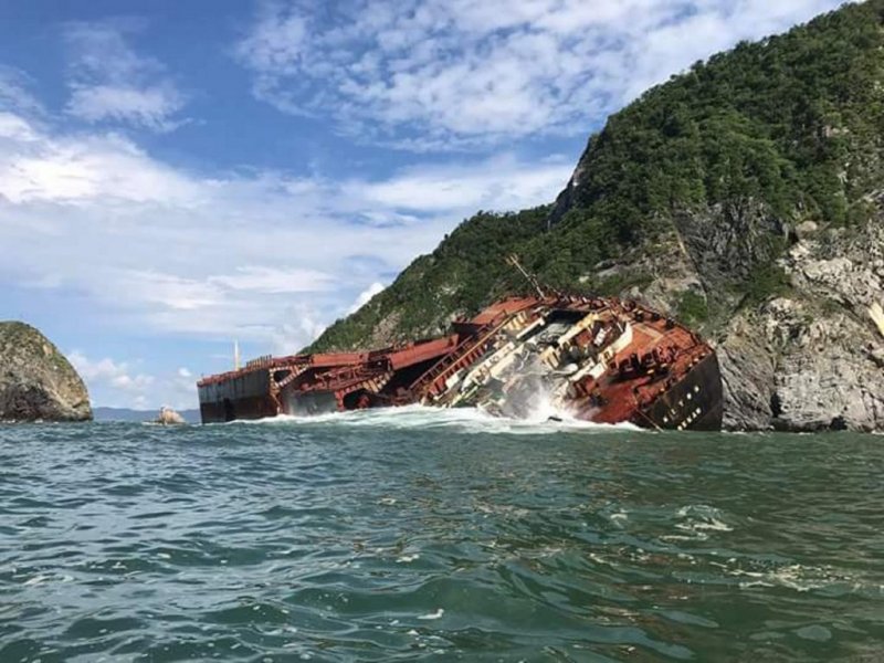 Los Llanitos barco 2 - MV Nand Aparajita encallado 🗺️ Foro General de Google Earth