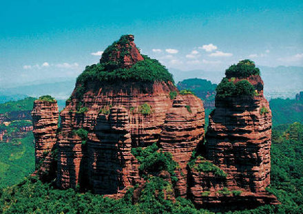 La Montaña Danxiashan en Guangdong, China 1