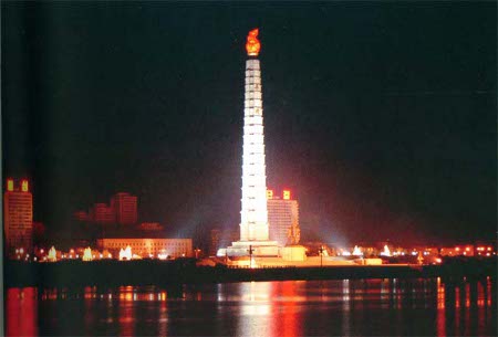 Monumento a la Idea Juche, Pyongyang, Korea del Norte 1