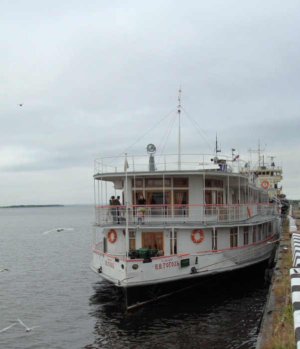 N.V. Gogol, Paddle Steamer, Rusia 2