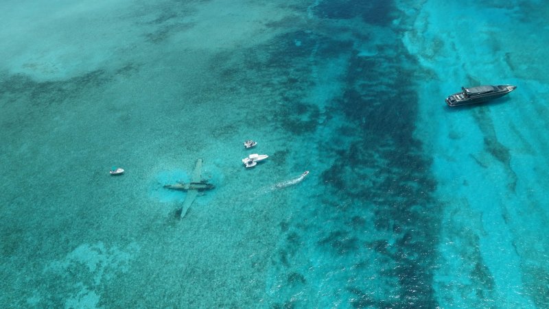 Curtis C-46 Commander en Bahamas 0 - Lockheed P-38 en Gales 🗺️ Foro Belico y Militar