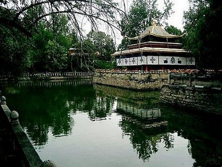 Parque Norbulingka, Xizang, China 0