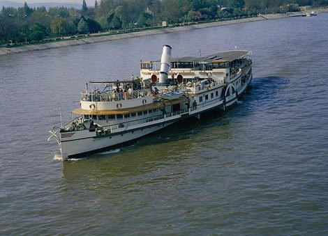 Petofi, Paddle Steamer, Hungría 2 - Radetzky, barco Imperio Austrohúngaro - Bulgaria 🗺️ Foro General de Google Earth