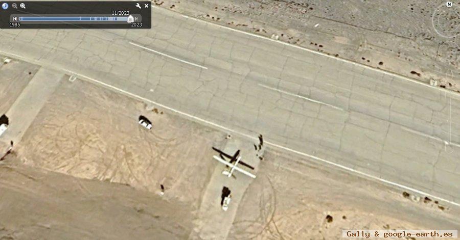 Pista de Prueba de Drones Mohajer 10, Irán 1 - UAV, Drones: Aviones no tripulados cazados con Google Earth