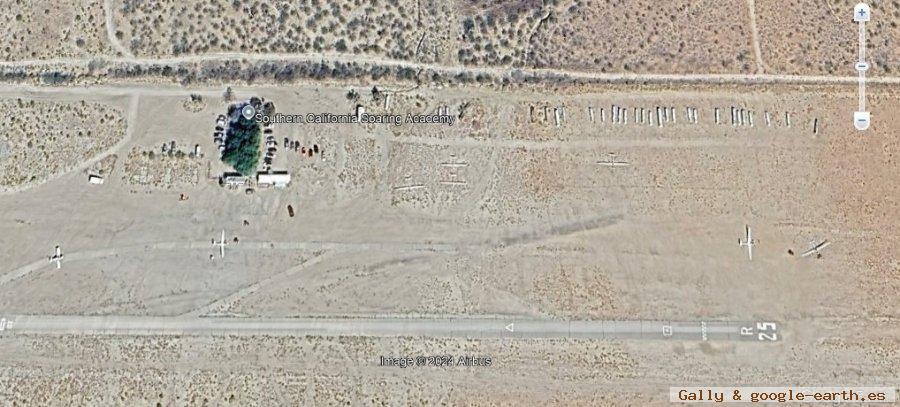 Planeadores cerca de Lancaster, California 1 - Planeador volando en Flugplatz Greding, Alemania 🗺️ Foro General de Google Earth