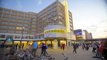 plaza Alexanderplatz Bahnhof,  Berlín, Alemania 1