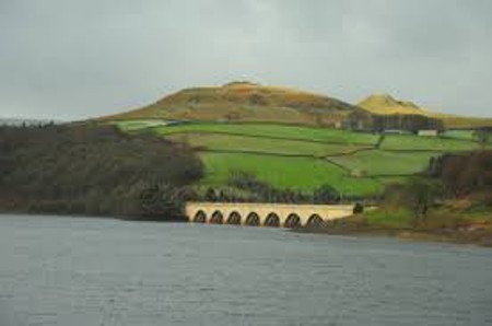 Presa de Torside, Glossop, Reino Unido 1