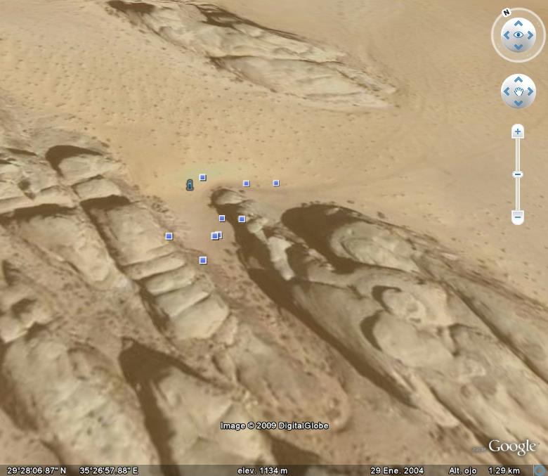 Arco Natural o Puente de piedra en el Desierto de Wadi Rum