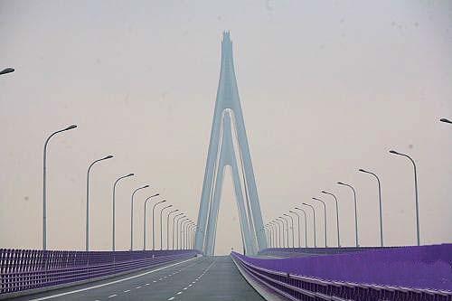 Puente en la bahia de Hangzhou 0