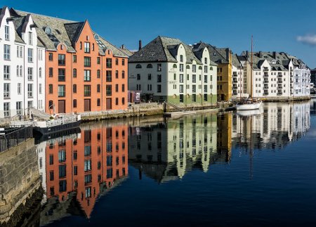 Puerto de Ålesund, Noruega 0