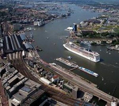 Puerto de Amsterdam, Holanda 1