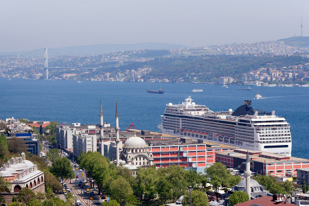 Puerto de Estambul, Estambul, Turkia 0