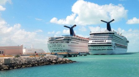 Puerto de Yucalpetén, Progreso, México 1